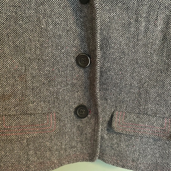 GAP black and white wool blend blazer, size 2 - Picture 9 of 13